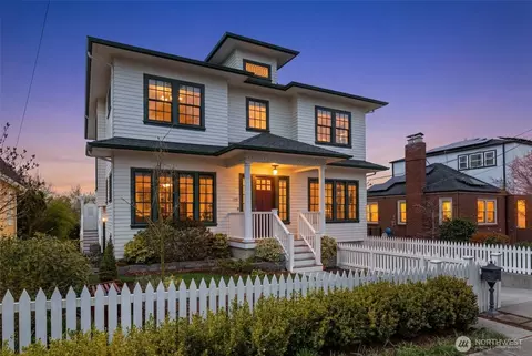 3723 41st Ave SW, Seattle, WA 98116