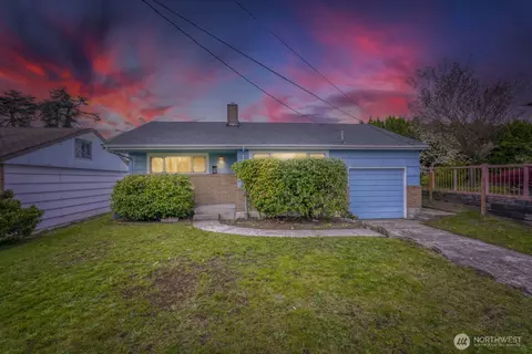 8001 36th Ave S, Seattle, WA 98118