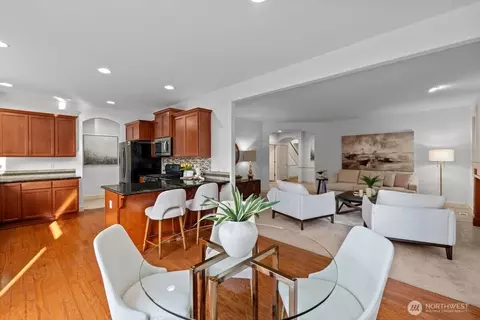 Dining - 603 194th Pl SE, Bothell, WA 98012 photo 1 of 4