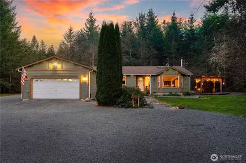 5202 383rd St E, Eatonville, WA 98328