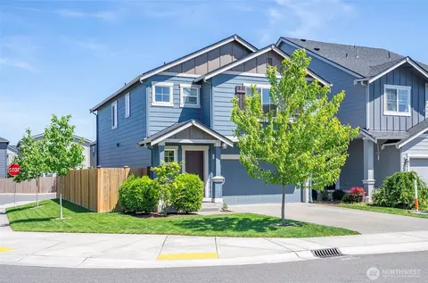 18703 108th Ave E, Puyallup, WA 98374