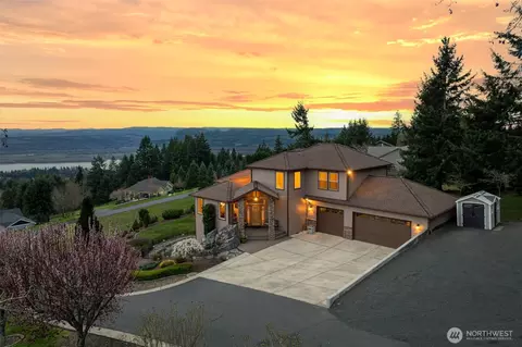 178 Discovery Dr, Kalama, WA 98625