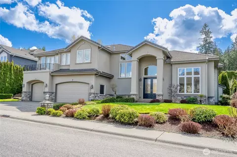 8225 155th Ave SE, Newcastle, WA 98059