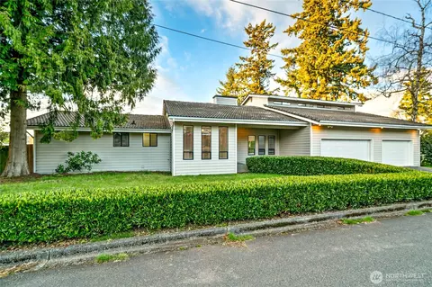 558 SW 298th St, Federal Way, WA 98023