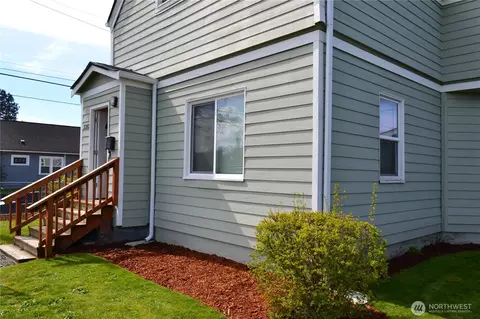 3303 S 64th St, Tacoma, WA 98409