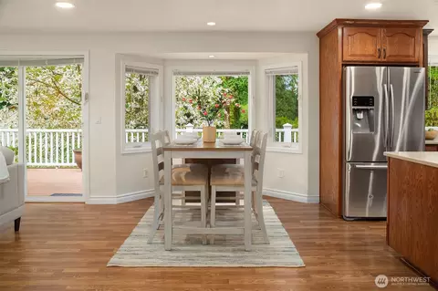 Dining - 22603 53rd Ave SE, Bothell, WA 98021 photo 2 of 2