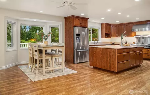 Kitchen - 22603 53rd Ave SE, Bothell, WA 98021 photo 1 of 7