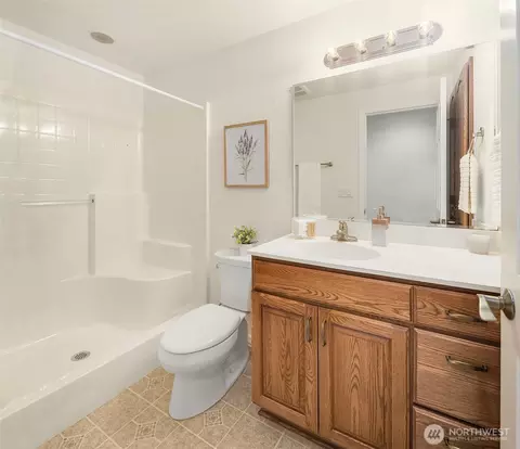 Bath - 22603 53rd Ave SE, Bothell, WA 98021 photo 2 of 4