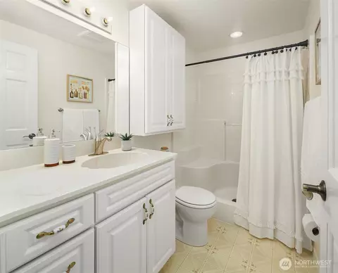 Bath - 22603 53rd Ave SE, Bothell, WA 98021 photo 1 of 4
