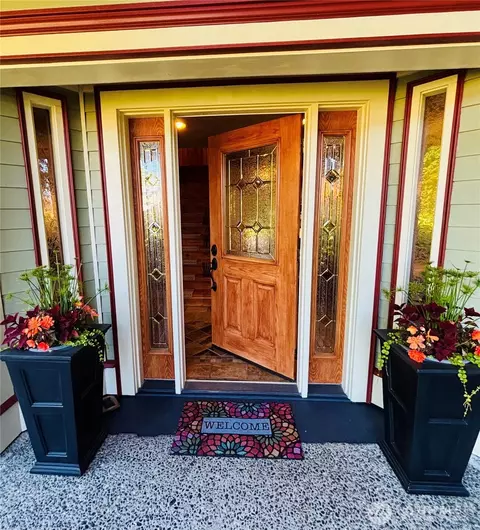 1333 W Smith Rd, Ferndale, WA 98248