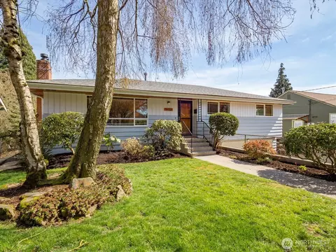 9432 13th Ave SW, Seattle, WA 98106