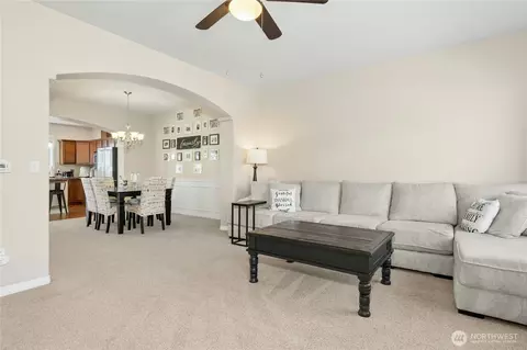 Living - 527 Pilchuck Path, Everett, WA 98201 photo 2 of 2