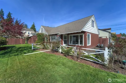 1537 Snyder Ave, Bremerton, WA 98312