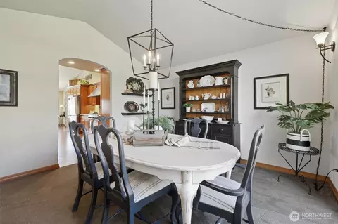Dining - 20615 39th Ave SE, Bothell, WA 98012 photo 4 of 5