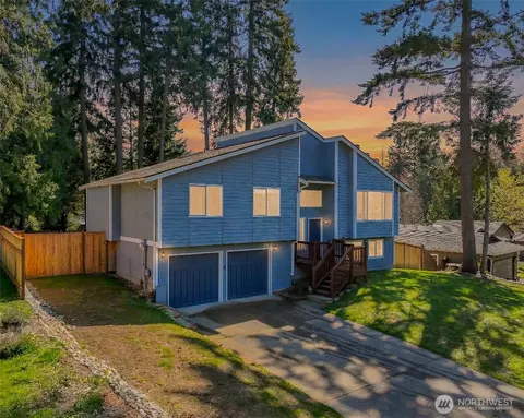 7712 191st Ave E, Bonney Lake, WA 98391