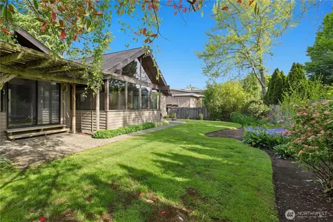 Exterior - 2258 40th Ave E, Seattle, WA 98112 photo 8 of 10