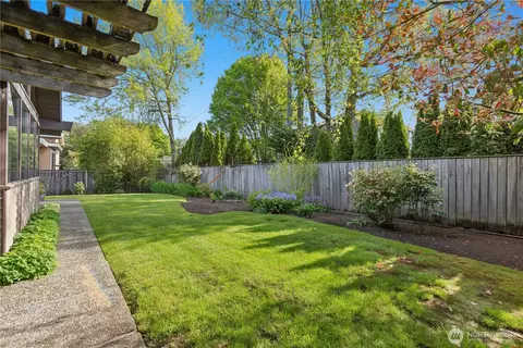 Exterior - 2258 40th Ave E, Seattle, WA 98112 photo 9 of 10