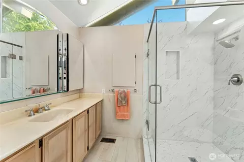 Bath - 2258 40th Ave E, Seattle, WA 98112 photo 1 of 3