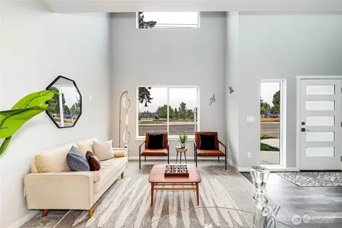 846 SW 136th St #1, Burien, WA 98166