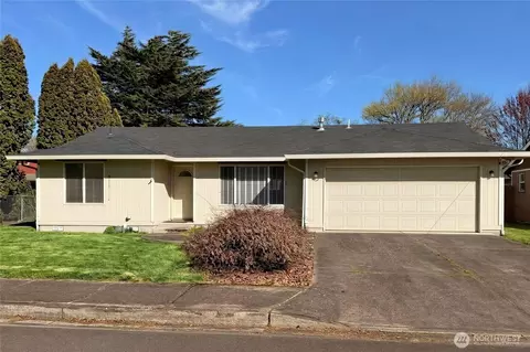 762 2nd St, Woodland, WA 98674