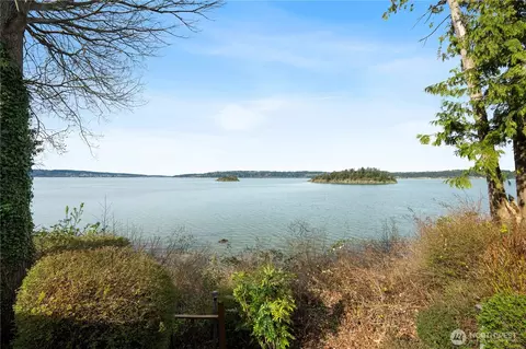 17888 Cobahud Rd, La Conner, WA 98257