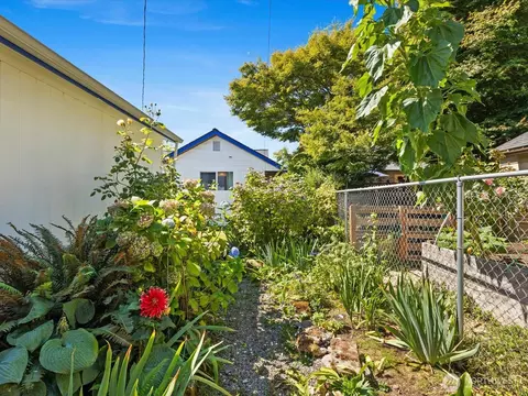 Exterior - 1035 Oakes Ave, Everett, WA 98201 photo 7 of 7
