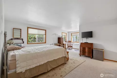 Bedroom - 128 Jackson View Dr, Chehalis, WA 98532 photo 2 of 2