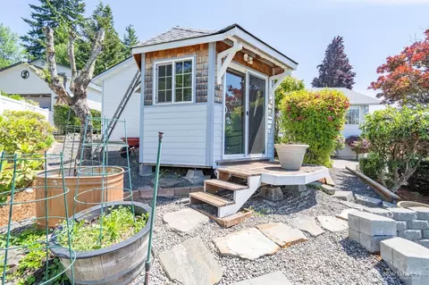 Exterior - 128 Jackson View Dr, Chehalis, WA 98532 photo 8 of 13