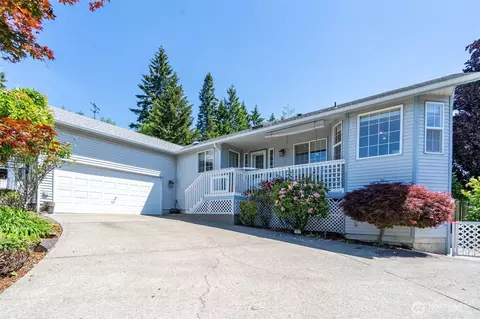 Exterior - 128 Jackson View Dr, Chehalis, WA 98532 photo 7 of 13