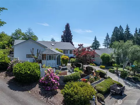 Exterior - 128 Jackson View Dr, Chehalis, WA 98532 photo 3 of 13
