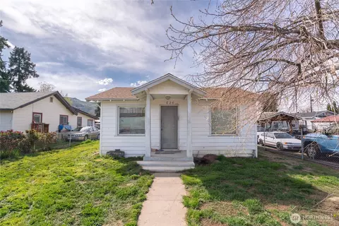 626 Highland Dr, Wenatchee, WA 98801