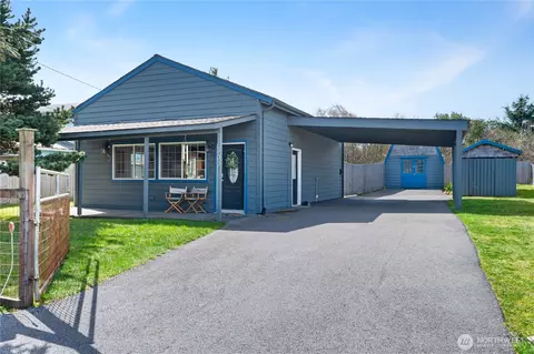 309 S Razor Clam Dr SW, Ocean Shores, WA 98569