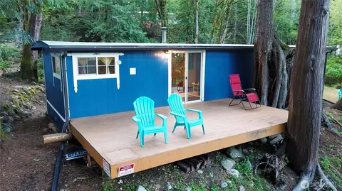 171 N Sylvester Ln, Lilliwaup, WA 98555