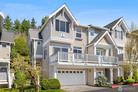 23120 SE Black Nugget Rd #E1, Issaquah, WA 98029