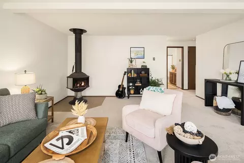 1612 33rd St #104, Everett, WA 98201