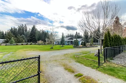Exterior - 2910 201st Street Ct E, Spanaway, WA 98387 photo 12 of 12