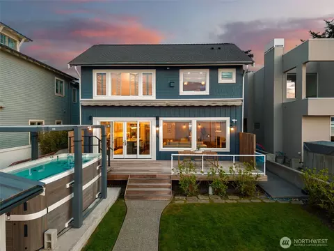 9 SW Three Tree Point Ln, Burien, WA 98166