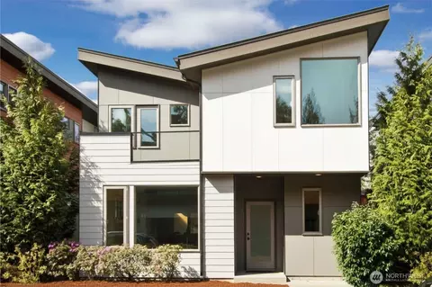 1471 14th Pl NE, Issaquah, WA 98029