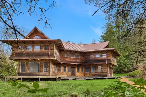 5790 NE Old Mill Rd, Bainbridge Island, WA 98110