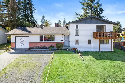 513 Harrington Ave NE, Renton, WA 98056
