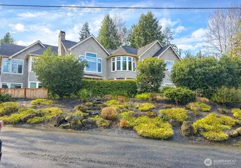 2241 74th Ave SE, Mercer Island, WA 98040