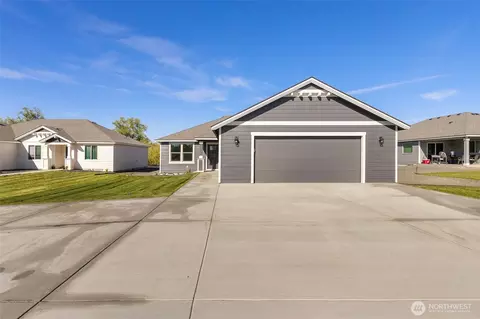 4246 W Sandy Ct, Moses Lake, WA 98837