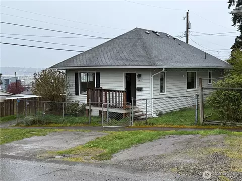 2815 S D St, Tacoma, WA 98402