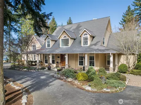 11 E Mindy Ln, Sequim, WA 98382