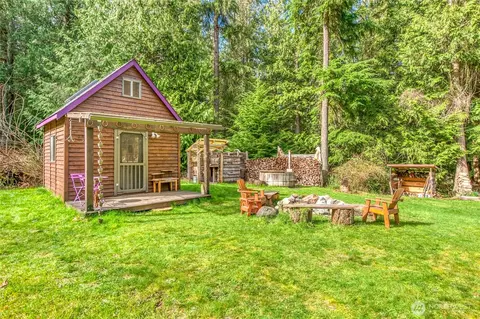 Exterior - 653 Cedar Hill Rd, Eastsound, WA 98245 photo 7 of 9