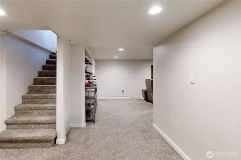 Entry Way - 345 E Birch St, Walla Walla, WA 99362 photo 2 of 2