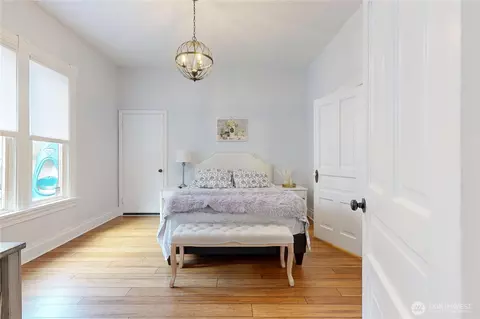 Bedroom - 345 E Birch St, Walla Walla, WA 99362 photo 1 of 4