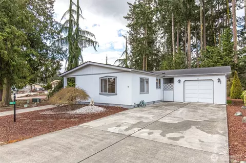 200 Fircrest Dr, Sequim, WA 98382