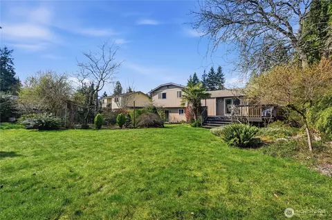 Exterior - 17507 29th Dr SE, Bothell, WA 98012 photo 4 of 4