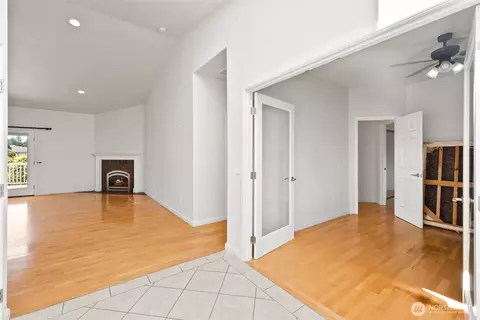 Entry Way - 40 Coral Dr, Sequim, WA 98382 photo 2 of 3